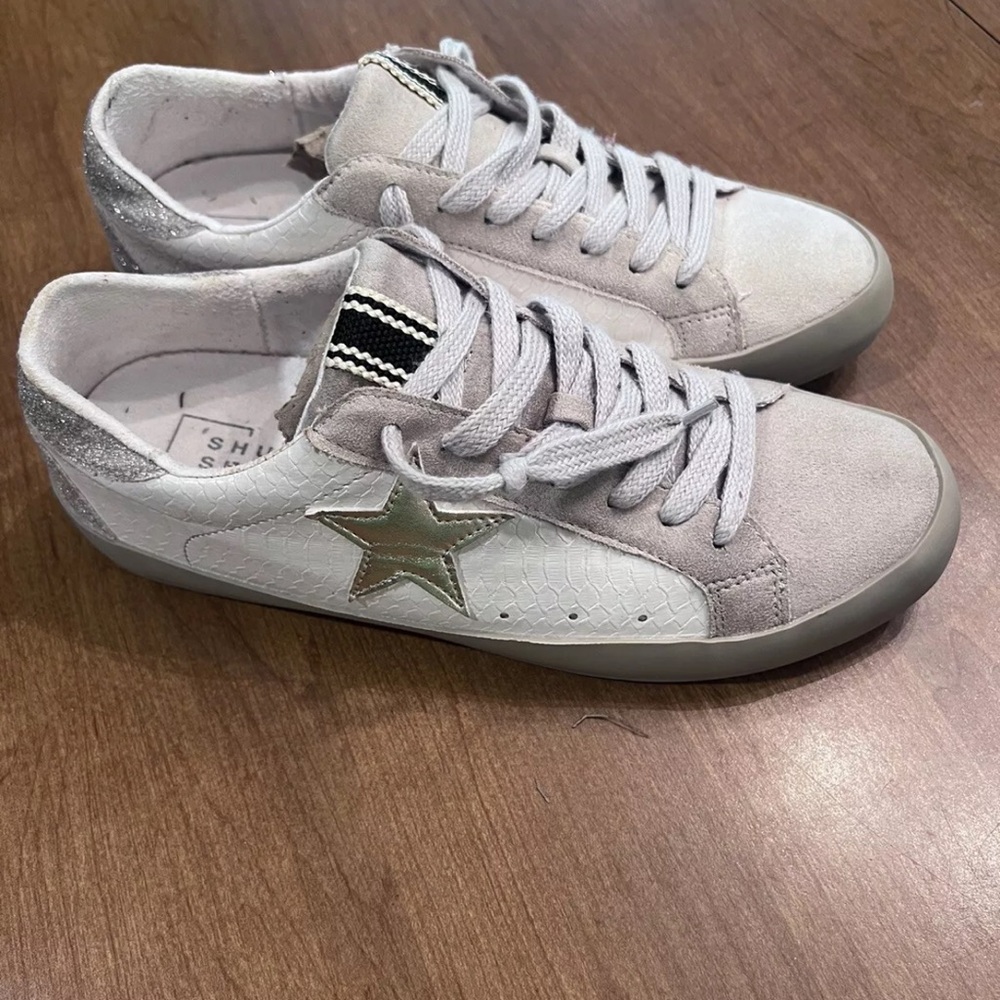 ShuShop size 8.5
